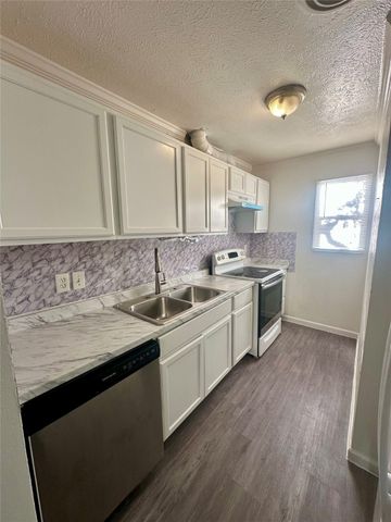 928 S Weatherred Drive, Richardson, TX 75080