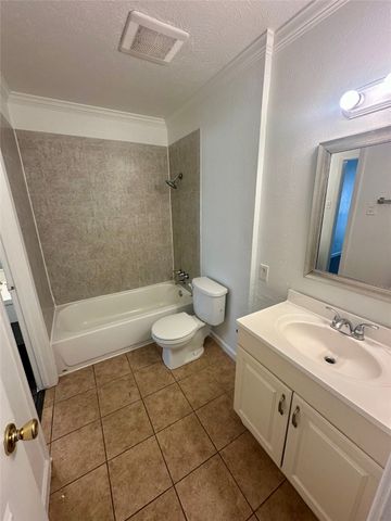 928 S Weatherred Drive, Richardson, TX 75080