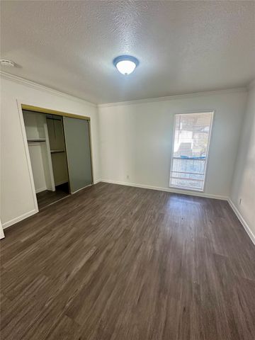 928 S Weatherred Drive, Richardson, TX 75080