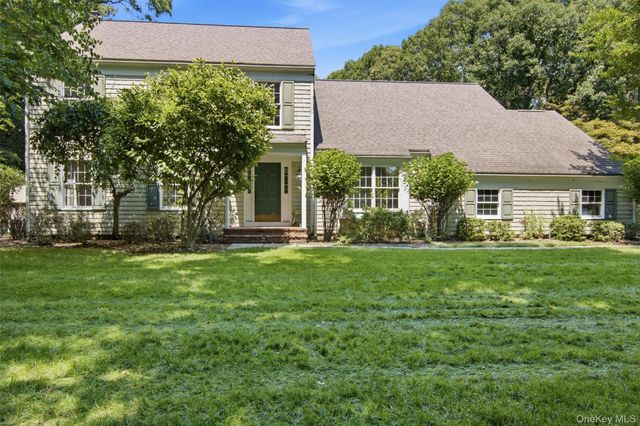 16 Old Field Lane, Mount Sinai, NY 11766
