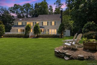 16 Old Field Lane, Mount Sinai, NY 11766