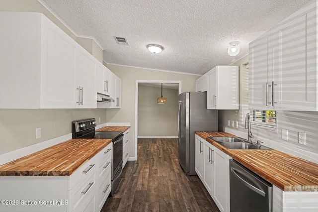 110 Holiday Park Boulevard NE, Palm Bay, FL 32907