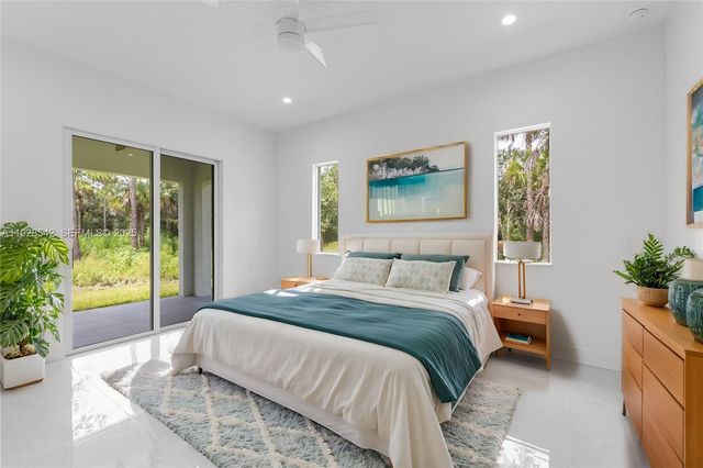 3762 32nd AVE SE, Naples, FL 34117