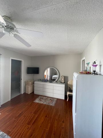 427 Grantham B, Deerfield Beach, FL 33442