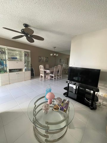 427 Grantham B, Deerfield Beach, FL 33442