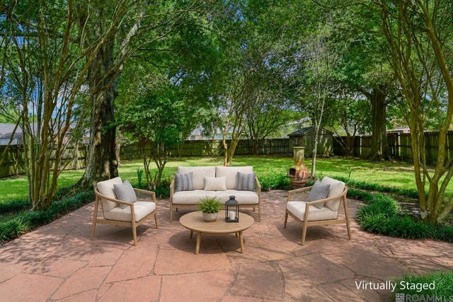 17210 Fountainbleau Dr, Prairieville, LA 70769