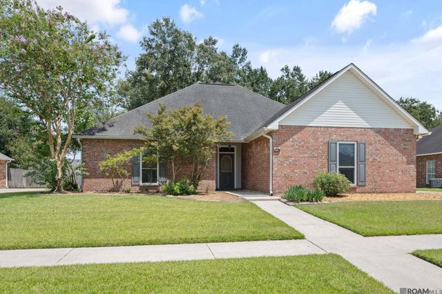 17210 Fountainbleau Dr, Prairieville, LA 70769