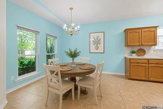 17210 Fountainbleau Dr, Prairieville, LA 70769