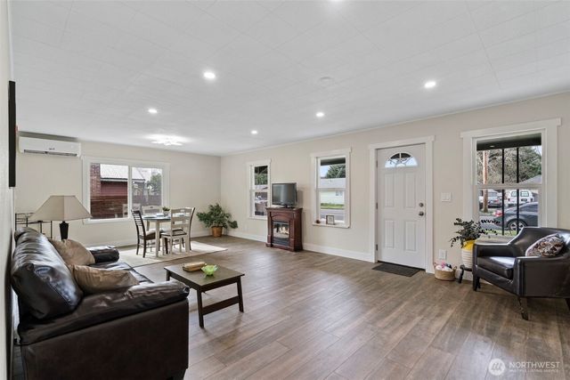 804 S Gold Street, Centralia, WA 98531