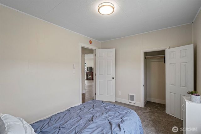 804 S Gold Street, Centralia, WA 98531