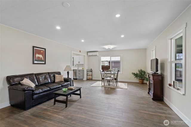 804 S Gold Street, Centralia, WA 98531