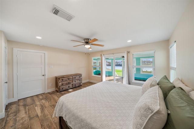 414 County Road 243, Bay City, TX 77414