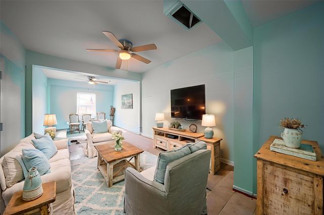 414 County Road 243, Bay City, TX 77414