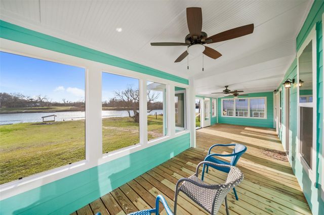 414 County Road 243, Bay City, TX 77414