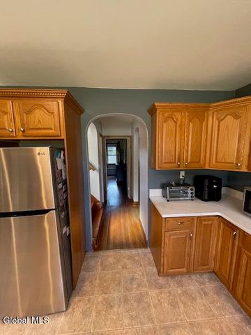 75 N Crystal Street, Schaghticoke, NY 12118
