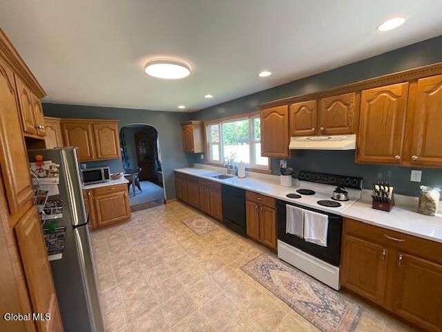 75 N Crystal Street, Schaghticoke, NY 12118