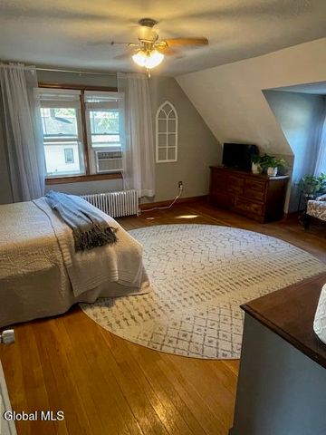 75 N Crystal Street, Schaghticoke, NY 12118