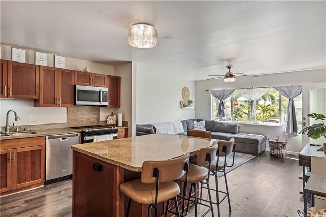 95-060 Waikalani Drive 301, Honolulu, HI 96789