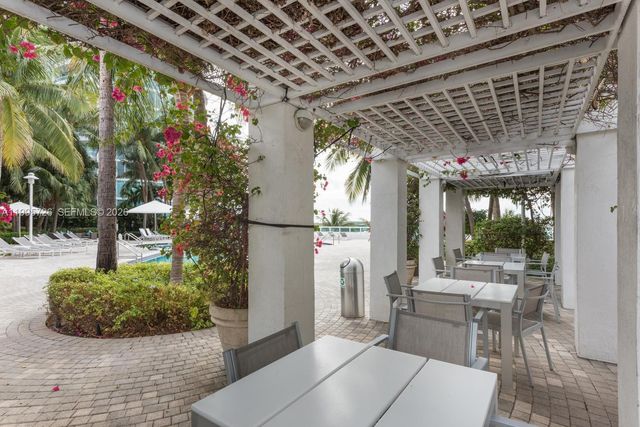 1000 S Pointe Drive 905, Miami Beach, FL 33139