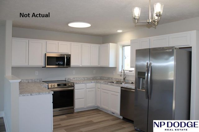 7640 N 50th Street, Lincoln, NE 68514