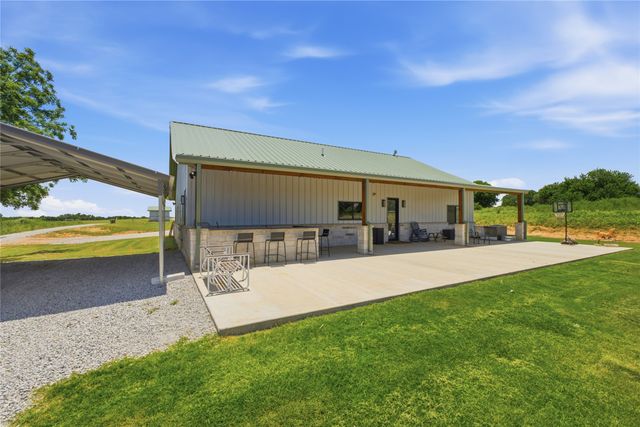 468 County Road 4196, Decatur, TX 76234