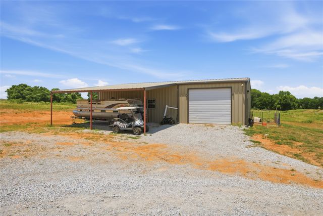 468 County Road 4196, Decatur, TX 76234