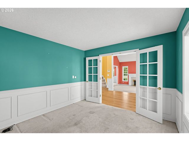 17317 BROOKHURST Dr, Lake Oswego, OR 97034