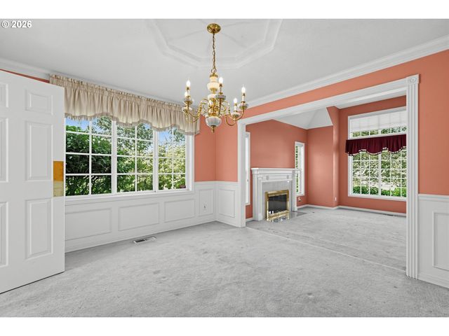 17317 BROOKHURST Dr, Lake Oswego, OR 97034