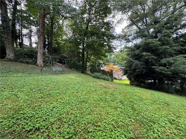 940 Helene Street, St Albans, WV 25177