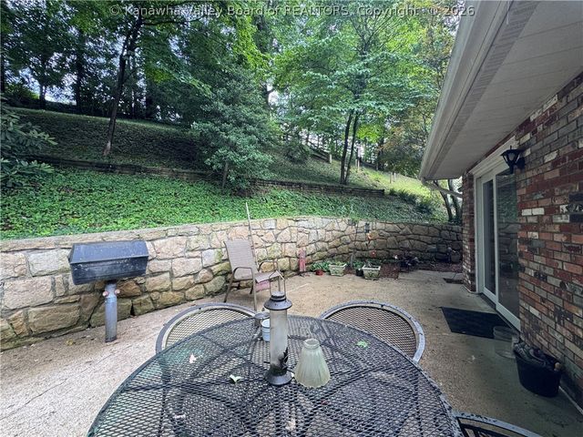 940 Helene Street, St Albans, WV 25177