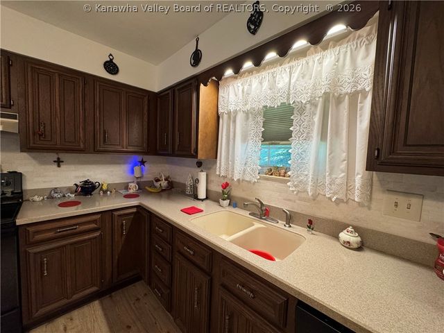 940 Helene Street, St Albans, WV 25177