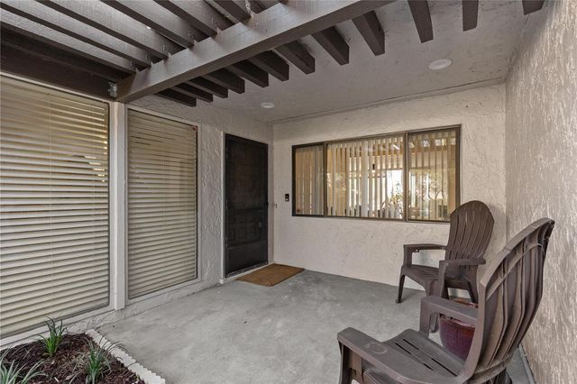 4222 FAIRWAY CIRCLE 4222, Tampa, FL 33618