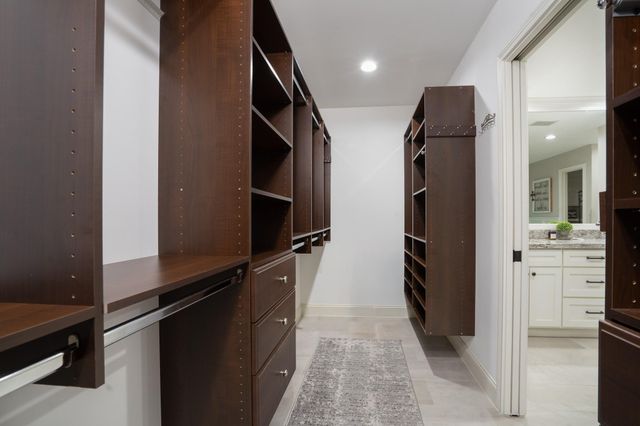 7202 Starbridge Drive, Houston, TX 77095