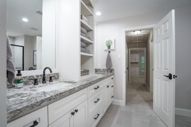 7202 Starbridge Drive, Houston, TX 77095