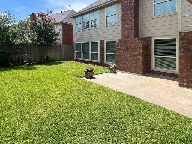 7202 Starbridge Drive, Houston, TX 77095