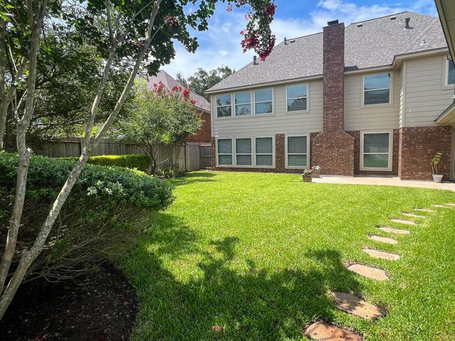 7202 Starbridge Drive, Houston, TX 77095
