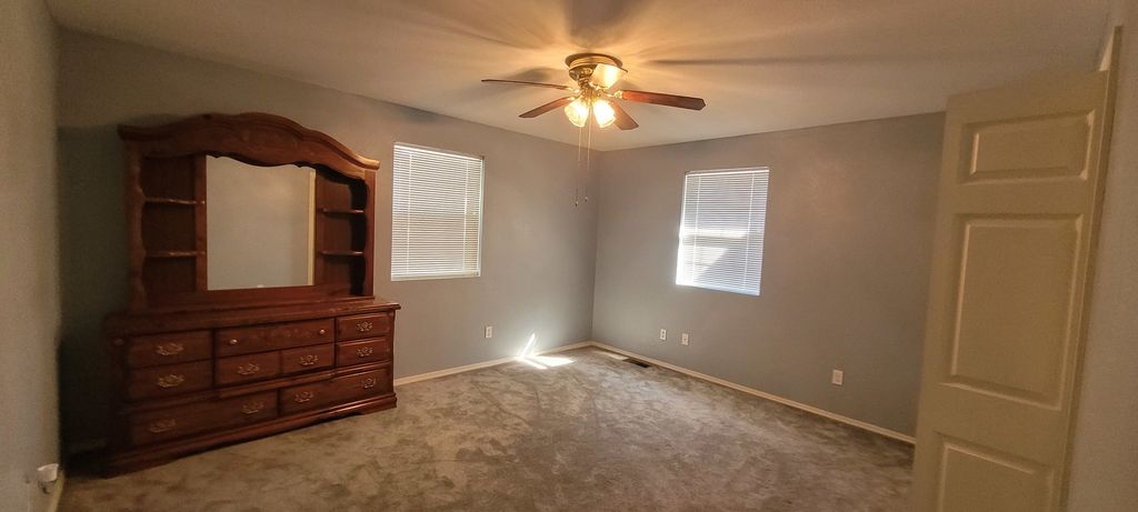 Image 9 of property listing at 1314 Wilshire Drive, Mt Vernon, IL 62864