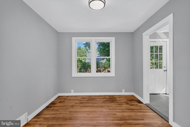 109 WHITE HORSE RD E, Voorhees, NJ 08043