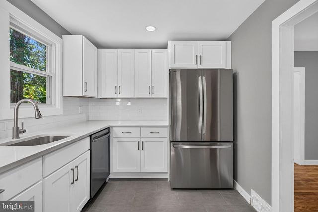 109 WHITE HORSE RD E, Voorhees, NJ 08043