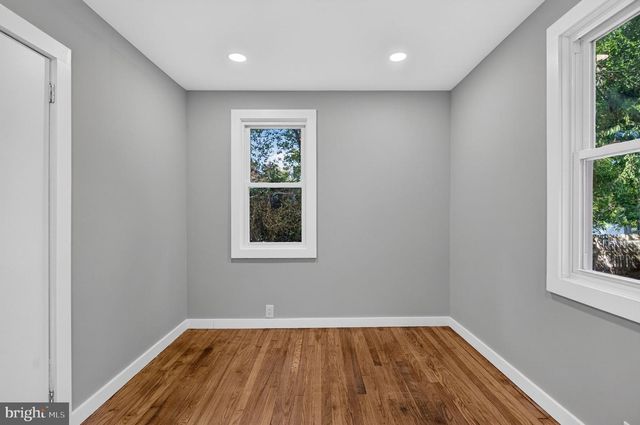 109 WHITE HORSE RD E, Voorhees, NJ 08043