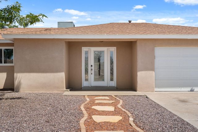 5543 Furman Avenue NW, Albuquerque, NM 87114