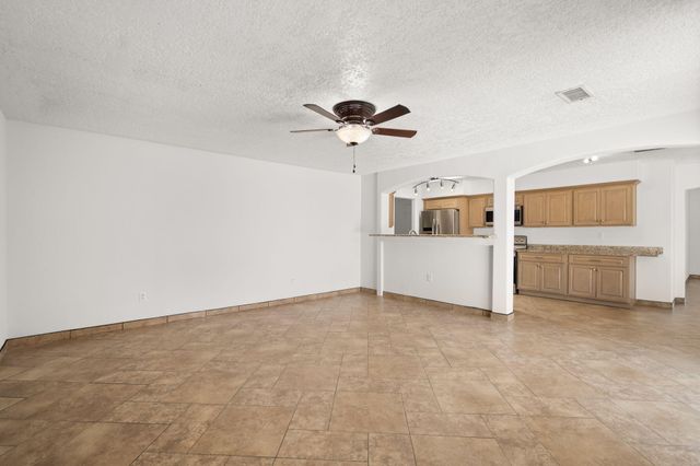 5543 Furman Avenue NW, Albuquerque, NM 87114