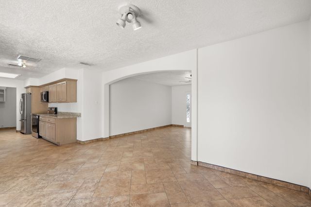 5543 Furman Avenue NW, Albuquerque, NM 87114