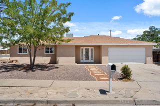 5543 Furman Avenue NW, Albuquerque, NM 87114