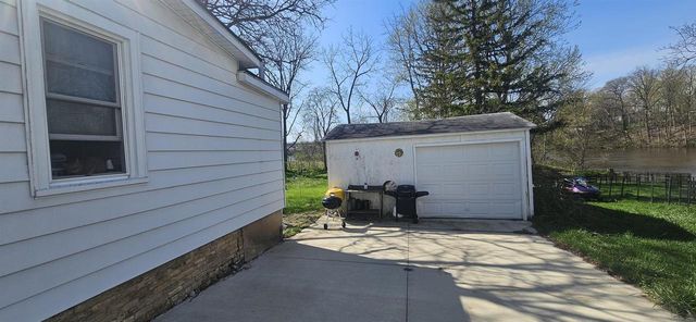 208 W Candise Street, Jefferson, WI 53549