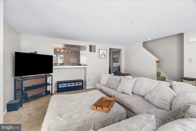 2447 BOLTON LN, Crofton, MD 21114