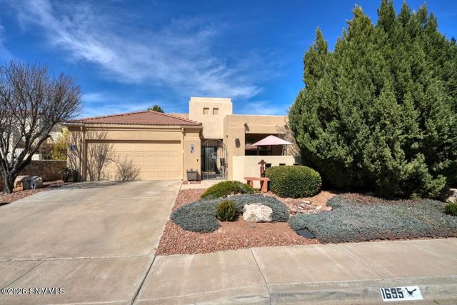 1695 Boulders Drive, Las Cruces, NM 88011