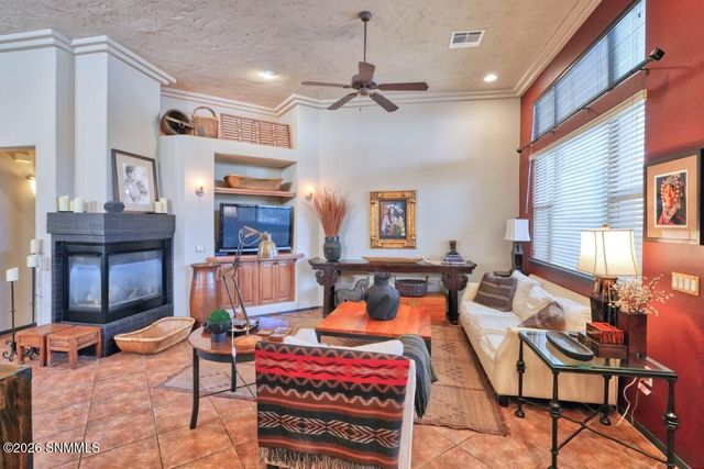 1695 Boulders Drive, Las Cruces, NM 88011