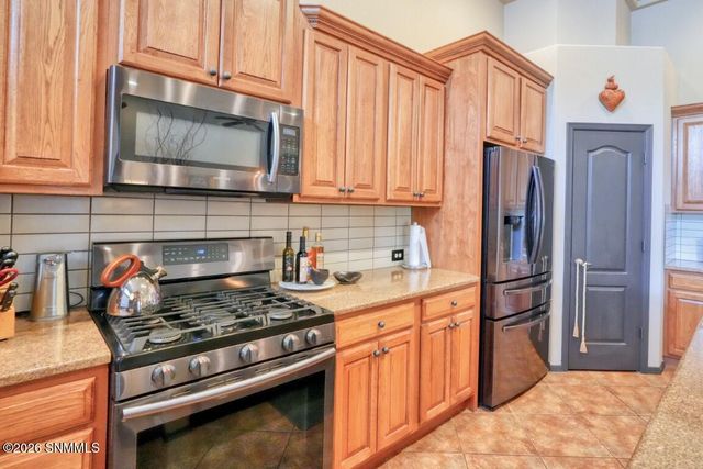 1695 Boulders Drive, Las Cruces, NM 88011