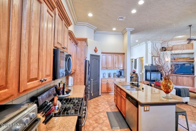 1695 Boulders Drive, Las Cruces, NM 88011